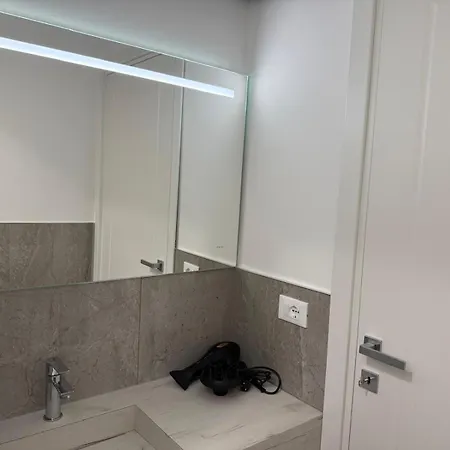 아파트 Citta Studi 4*